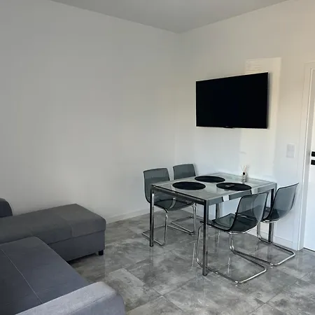 U Adama I Ewy Kamyczkowa