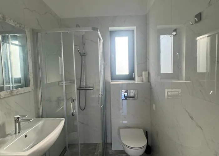 U Adama I Ewy Kamyczkowa