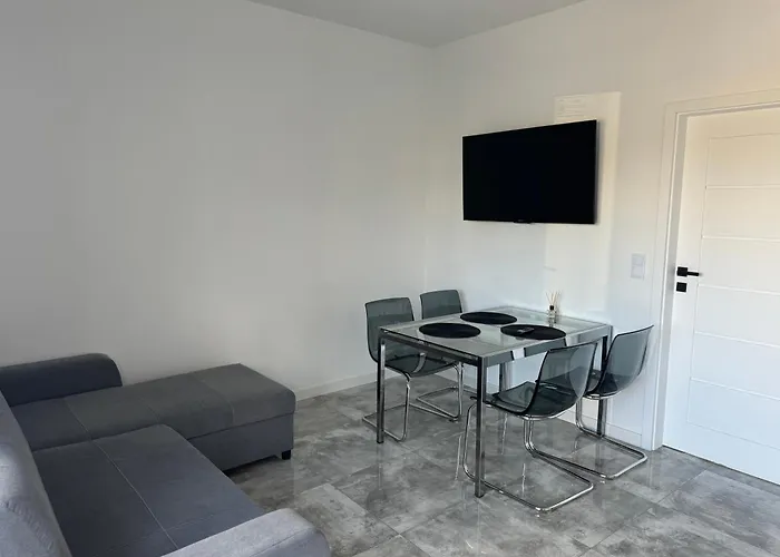 U Adama I Ewy Kamyczkowa